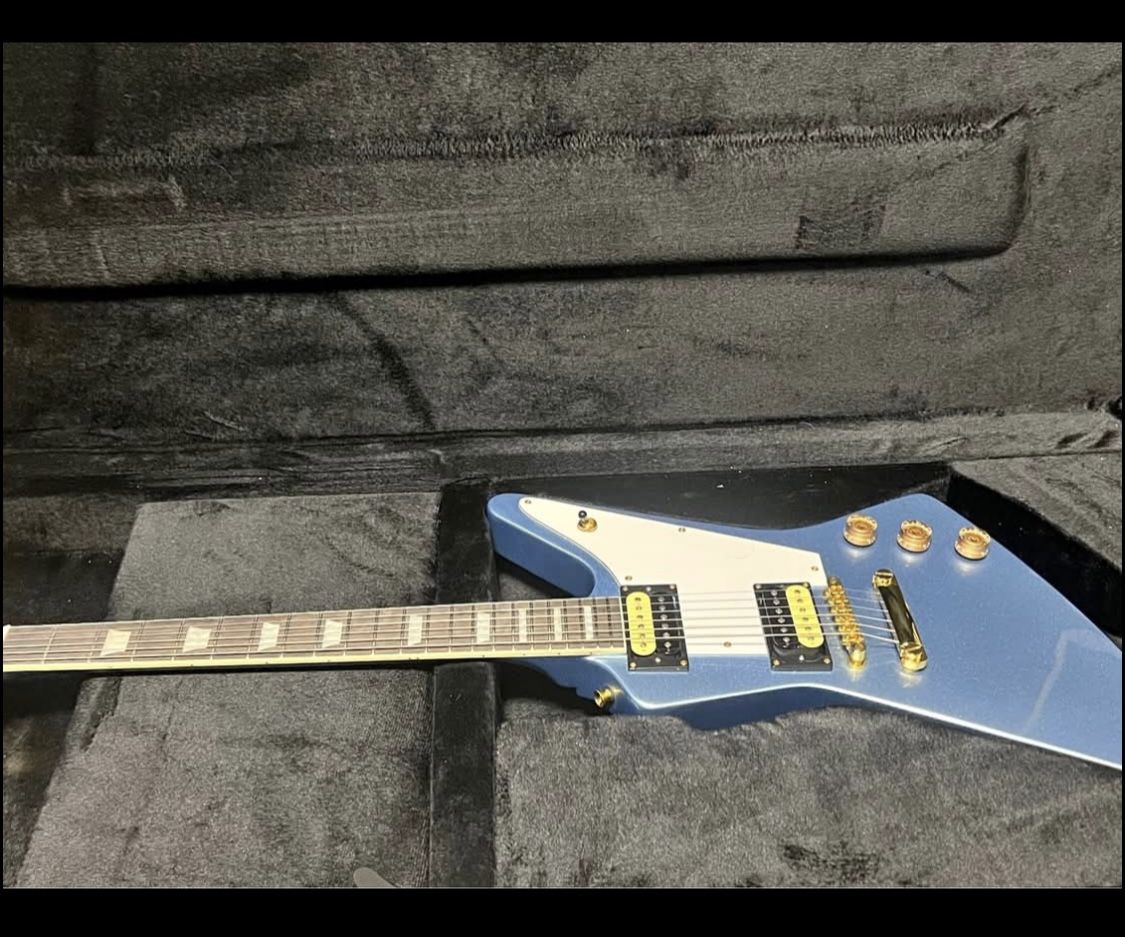 Cozart ‘58 Explorer Electric Guitar With Case