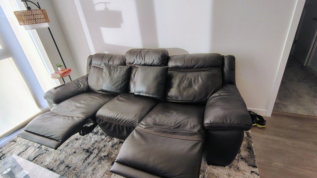 Italian Leather Electric Reclinable Sofa Matuzzi 