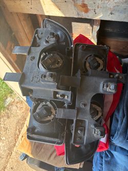 2003 Chevy S10 front headlights