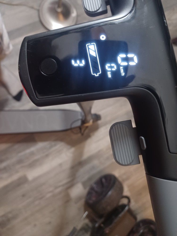Unagi Scooter 1500 New. Barely Used 600 W/o Charger