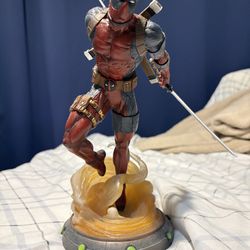 Dead pool figure marvel pvc