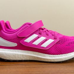 Adidas Kids Sneakers - Size 3 / Brand New