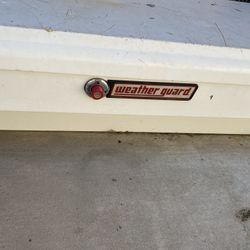 1 Tool Box super-Lo Box)