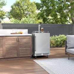 Zephyr kegerator with dual tap NIB