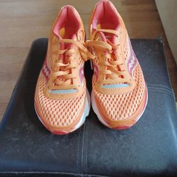 Sz 8 Women's SAUCONY ORANGE SNEAKERS  HYDRATORS