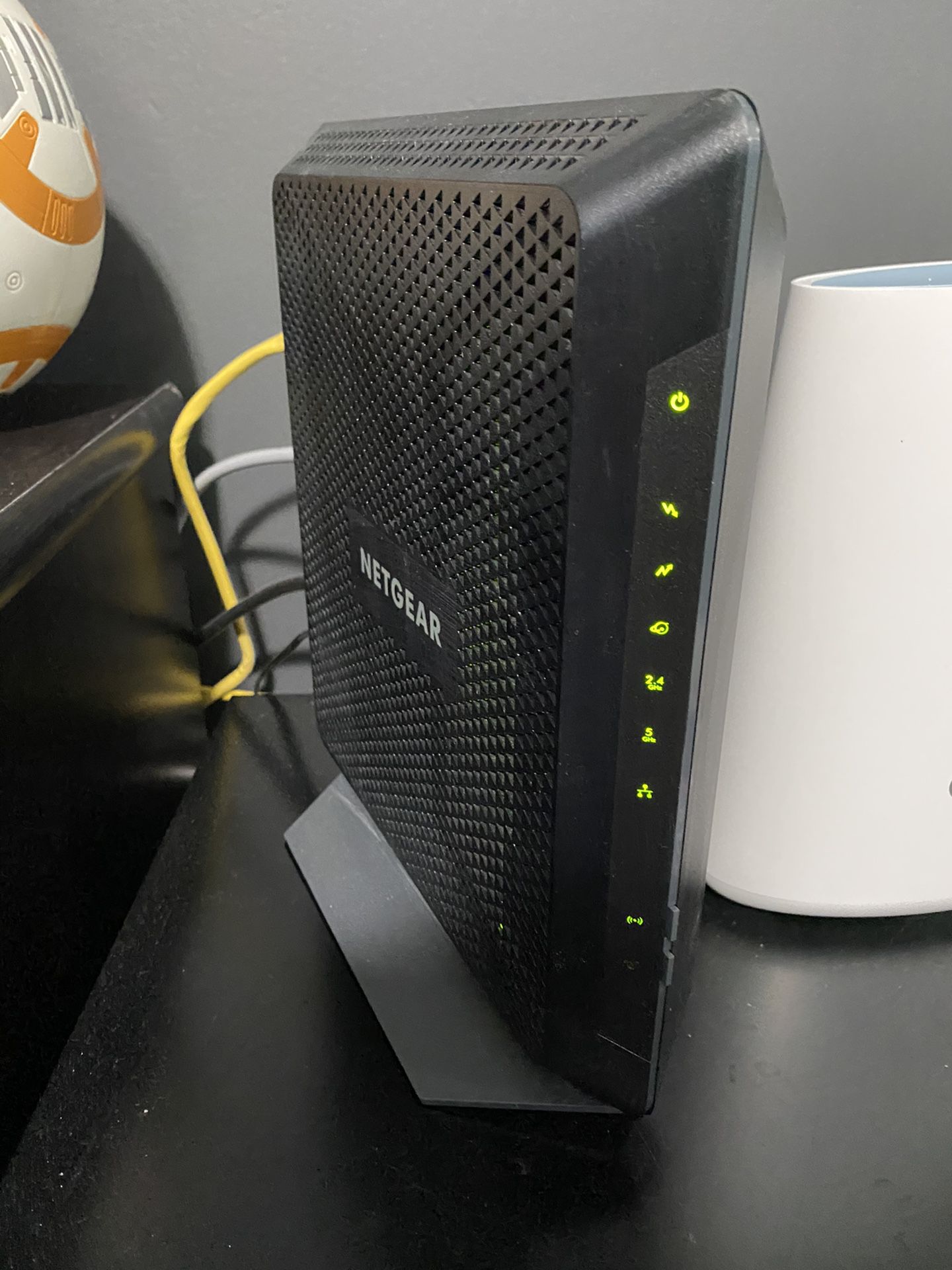 Netgear router modem speed up to 1gb $100
