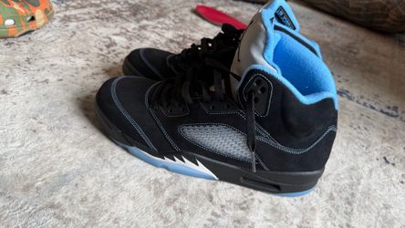 University blue 5s