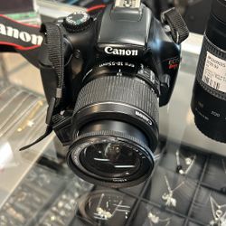 Cannon Rebel T3 With Lens 