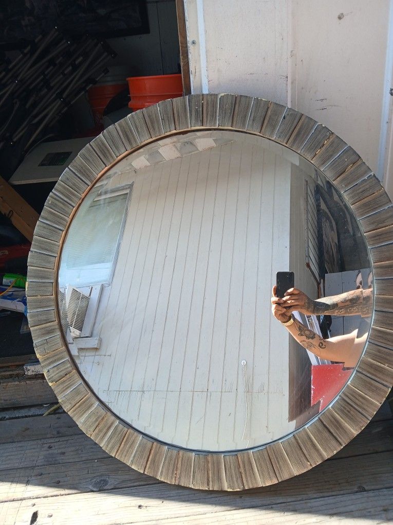 Wall Decor 2 Mirrors