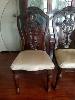 4 Solid Wood Dining Chairs
