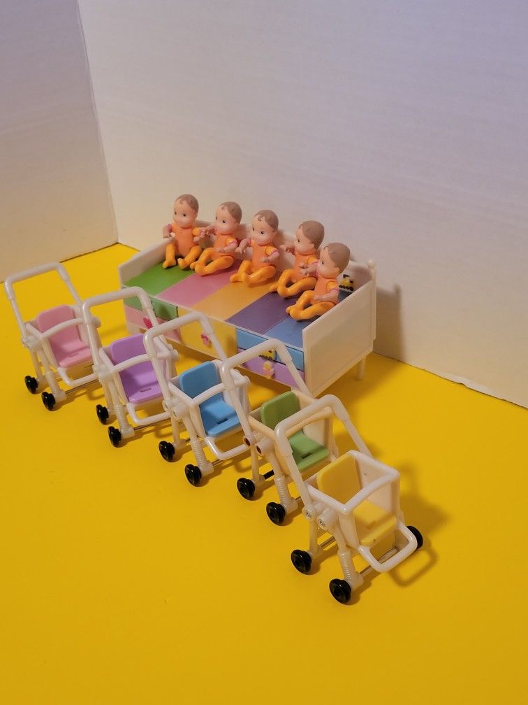 Baby's And Stroller And Changing Bedding