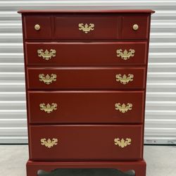 ♦️Red Pepper Solid Wood Dresser - 4 Drawers