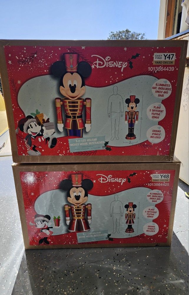 Mickey & Minnie Nutcracker pair