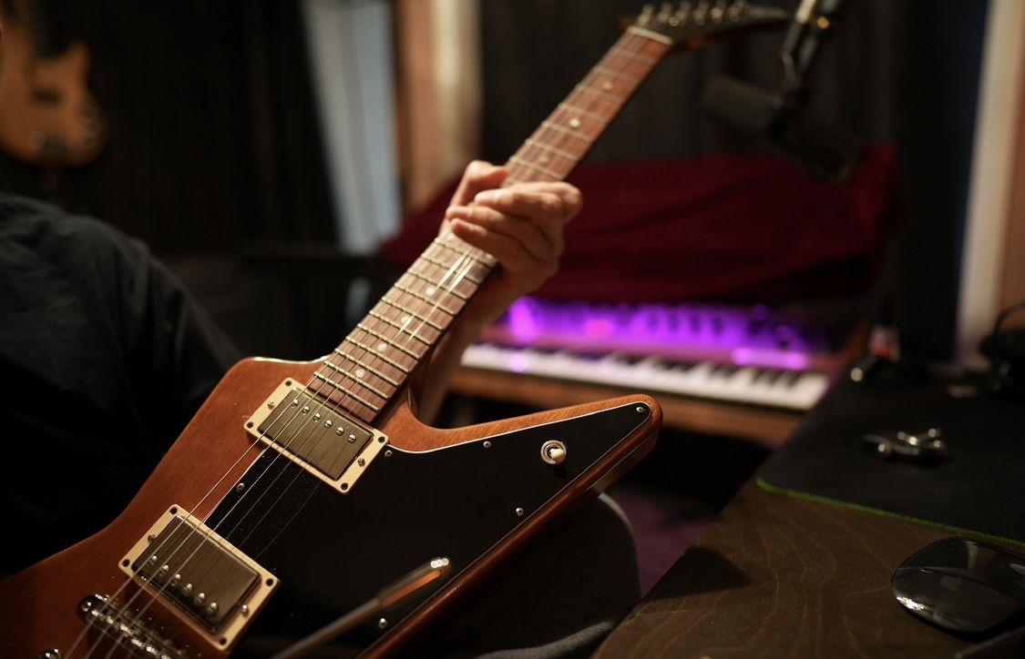 2018 GIBSON explorer. Sick!