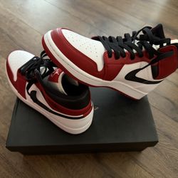 New! Jordan 1 Mid