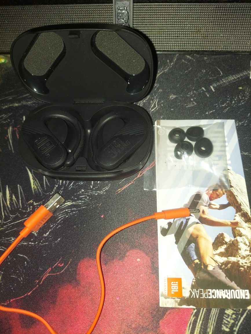 JBL Endurance Peak 2 Wireless Earbuds