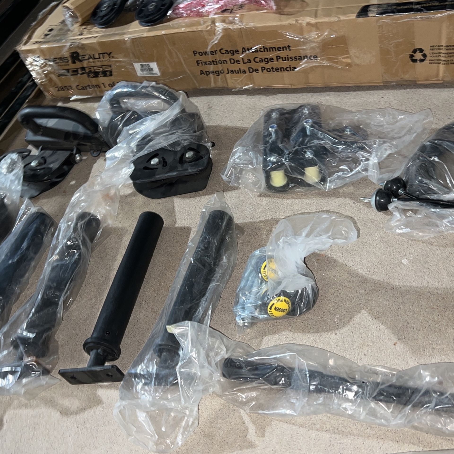 Brand New Fitness Reality X-Class Cable Crossover Machine w/ Lat