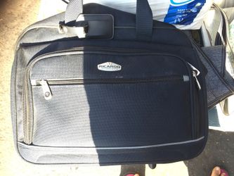 Laptop bag spacious