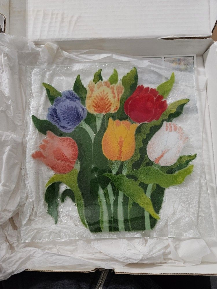 Peggy Karr Tulip Dish 9 3/4 Square