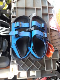 Boys Water Shoes Size 12