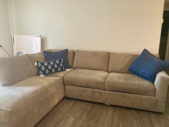 Moving sale! Selling several items in excellent condition