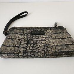 Kenneth Cole Reaction Wallet Women Black/Gold Faux Croc Clutch

