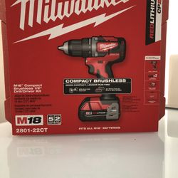 M18 18-Volt Lithium-Ion Brushless Cordless 1/2 in. Compact Drill/Driver Kit
