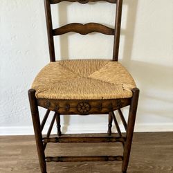 ANTIQUE LADDER BACK CHAIR 