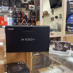 Fujifilm X100V Black 