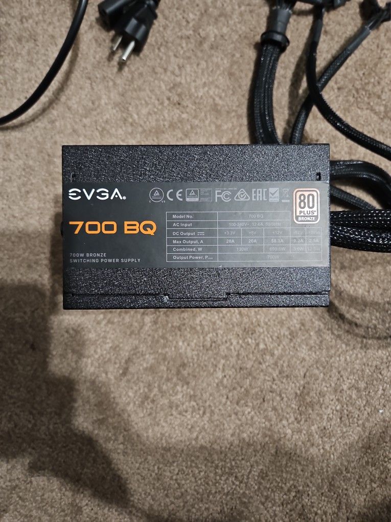 EVGA 700W PSU – Semi Modular, 80+ Bronze