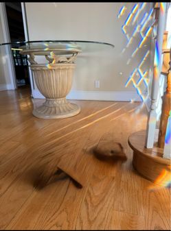 Round Glass Top Pedestal Table