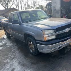 Parts 2003 Chevrolet Silverado For Parts Only 