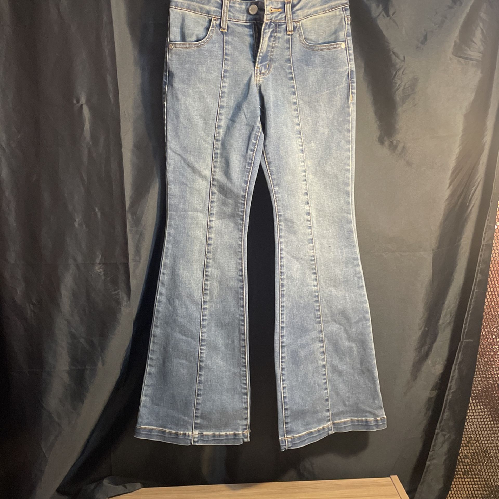 Art Class Size 12 Bell bottom