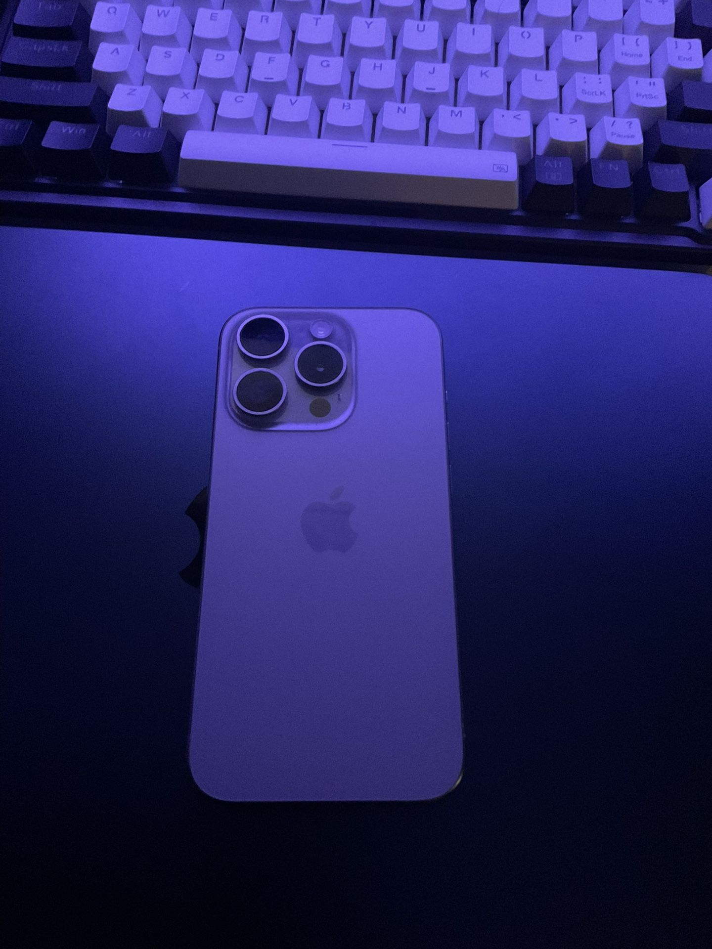 iPhone 15 Pro - 128 GB - Fully Unlocked