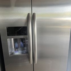 Kitchen Aid Fridge 