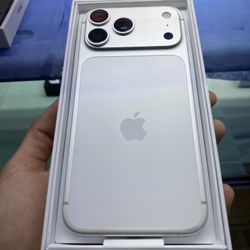 iPhone 17 Pro Max Unlocked
