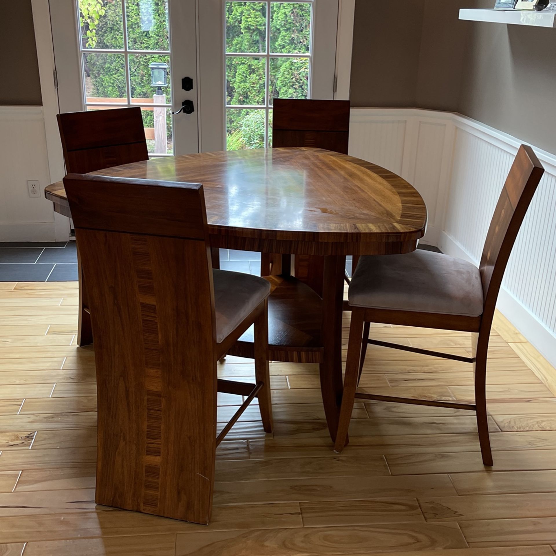 Dining Table with 4 chairs (Modern Style)