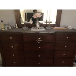 Bedroom Set Cherry Wood/ Espresso 