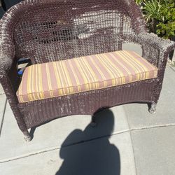 free wicker loveseat read description 