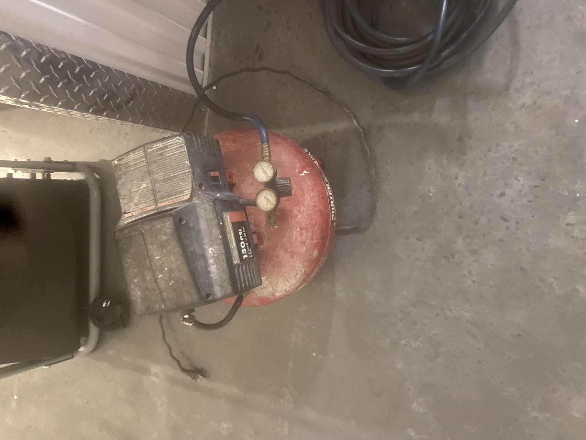 Air Compressor 