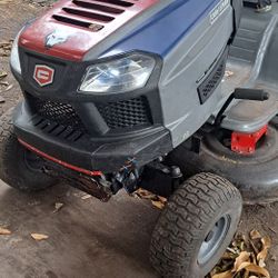 Riding Lawn Mower in good Condition 