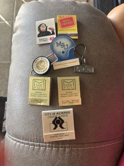 Memphis Memorabilia Bundle : $15