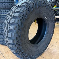 LT 37/1250/17 Cooper Discover STT Pro 8 Ply Tires New  DOT 25