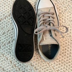 Women’s Converse 