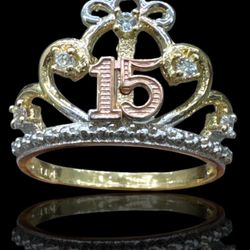 ANILLO XV AÑOS TRES OROS 14K