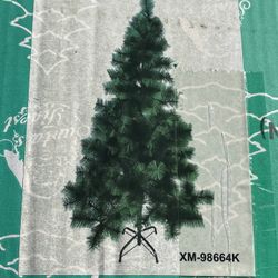 6 FOOT CHRISTMAS TREE.  IN BOX WITH 200 LIGHTS FIRM PRICE.  IN EAGLE ROCK 