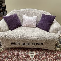 Loveseat Sofa w/ Stretch Seat Covers Included !!! – Clean, SUPER Comfortable!!