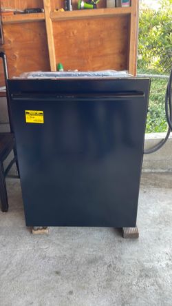 Bosch 100 series top control hybrid stainless steel