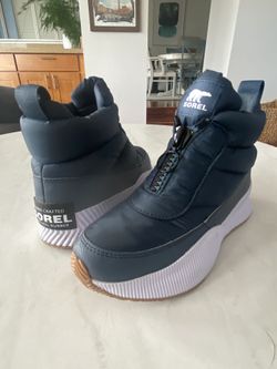Women’s Sz 7 Sorel Waterproof Boots