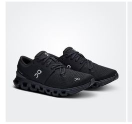 New with box Cloud X4 size 6 Womans